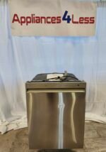 Front Control Dishwasher with QuadWash™