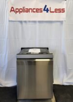 Top Control Dishwasher with QuadWash™ and Dynamic Dry™