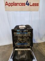 Smart Top Control Dishwasher with 1-Hour Wash & Dry, QuadWash® Pro, TrueSteam® and Dynamic Heat Dry™ - Image 2